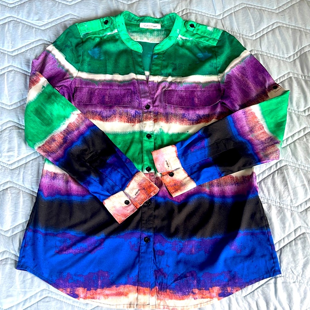 Calvin Klein ladies Small Button Up Shirt